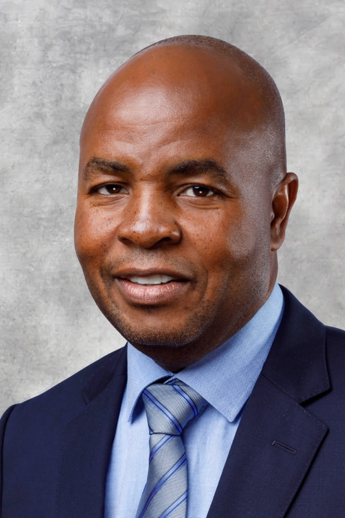 Photo of Mandla Ndlovu, Premier of Mpumalanga Provincial Government